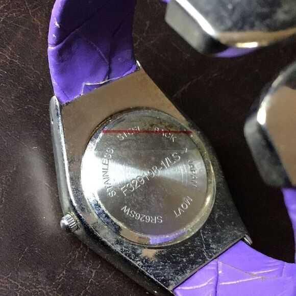 Vintage Avon dragonfly watch some where pictured need battery - Picture 5 of 5